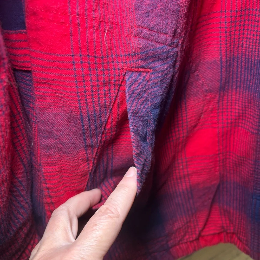 DULUTH TRADING FREE SWINGIN FLEECE LINED PLAID FLANNEL SHIRT JACKET SHACKET Med
